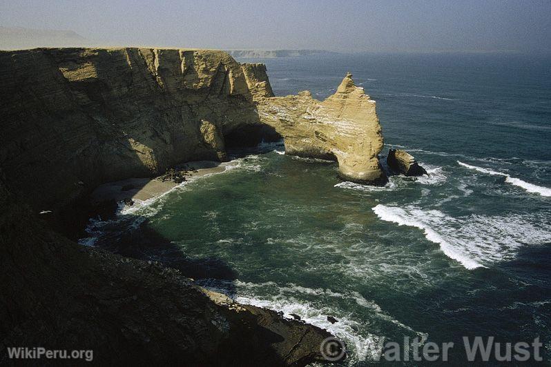 La Catedral, Paracas