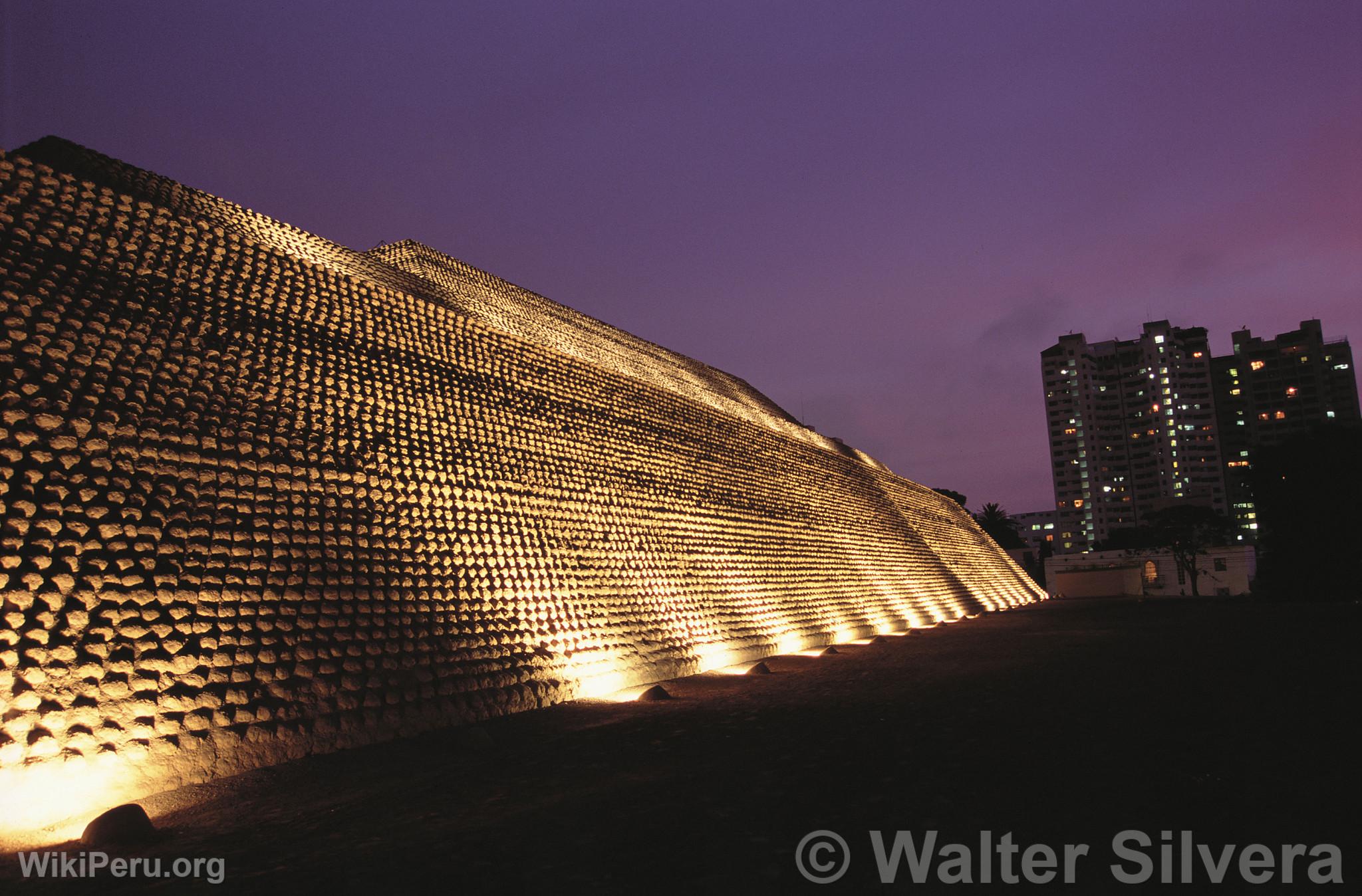 Huaca Huallamarca en San Isidro, Lima