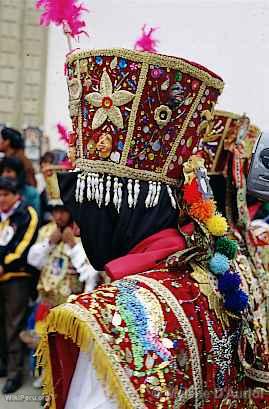 Traje festivo de Paucartambo