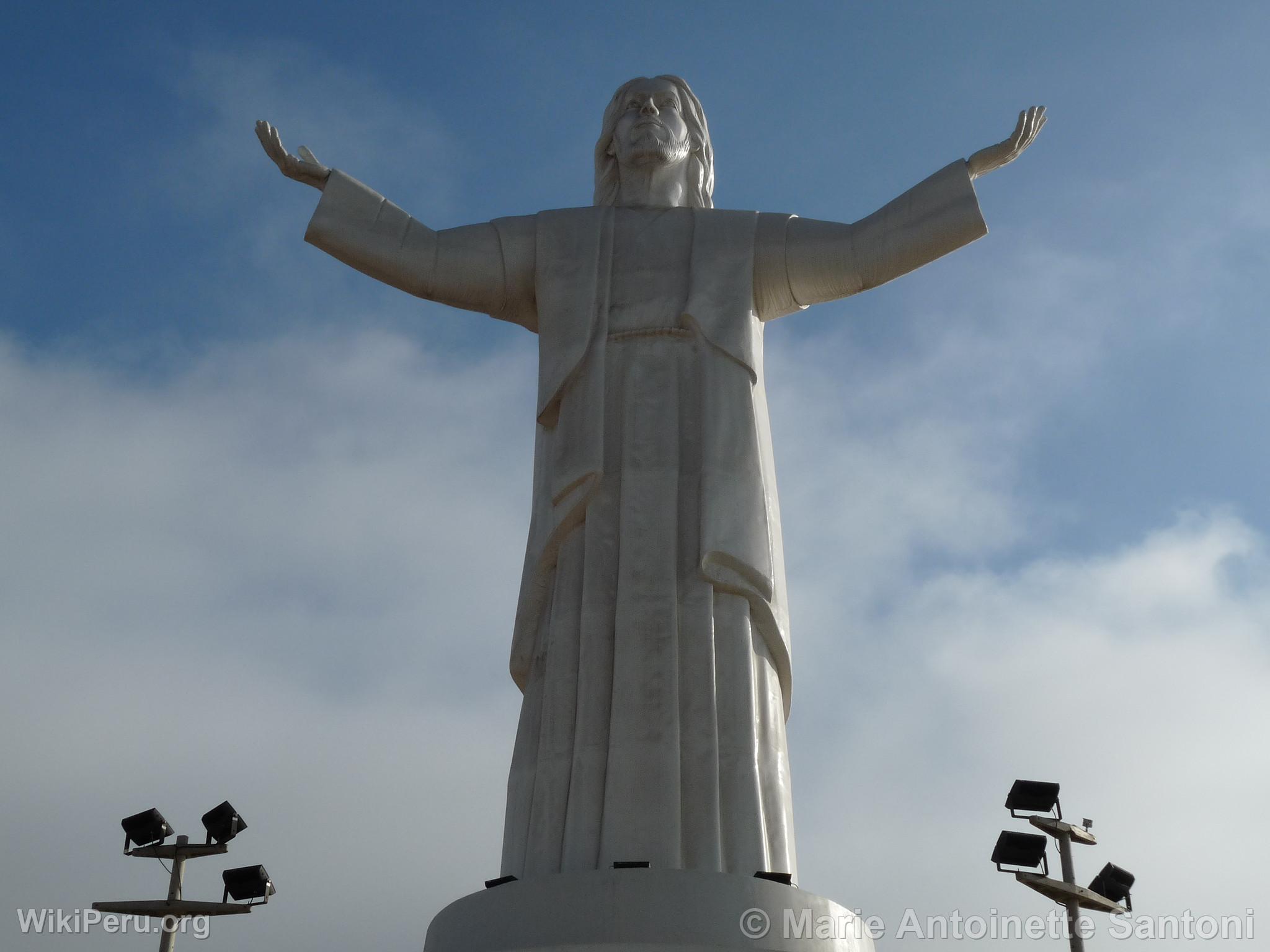 El Cristo del Pacifico, Lima