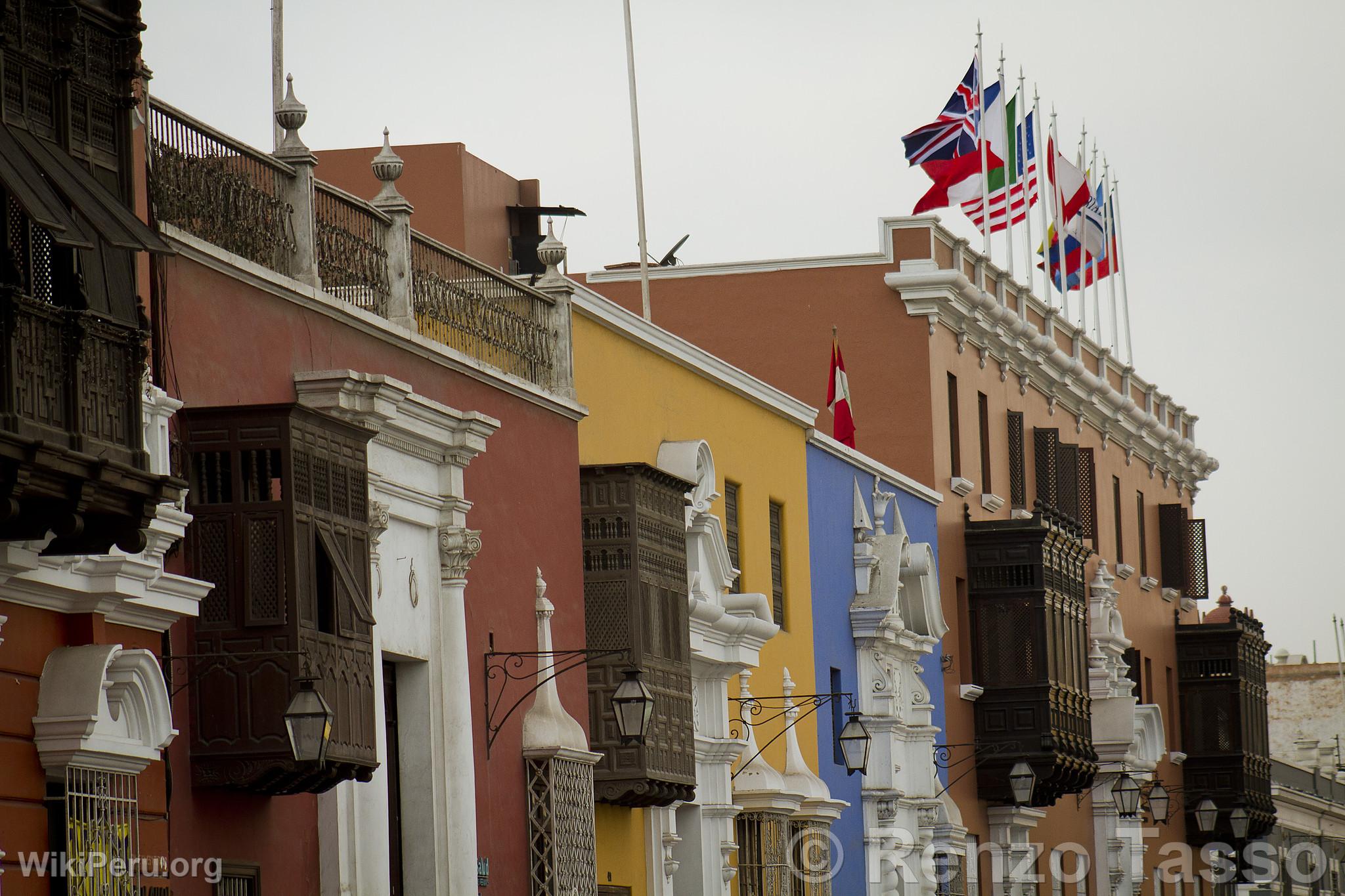 Plaza de Armas, Trujillo