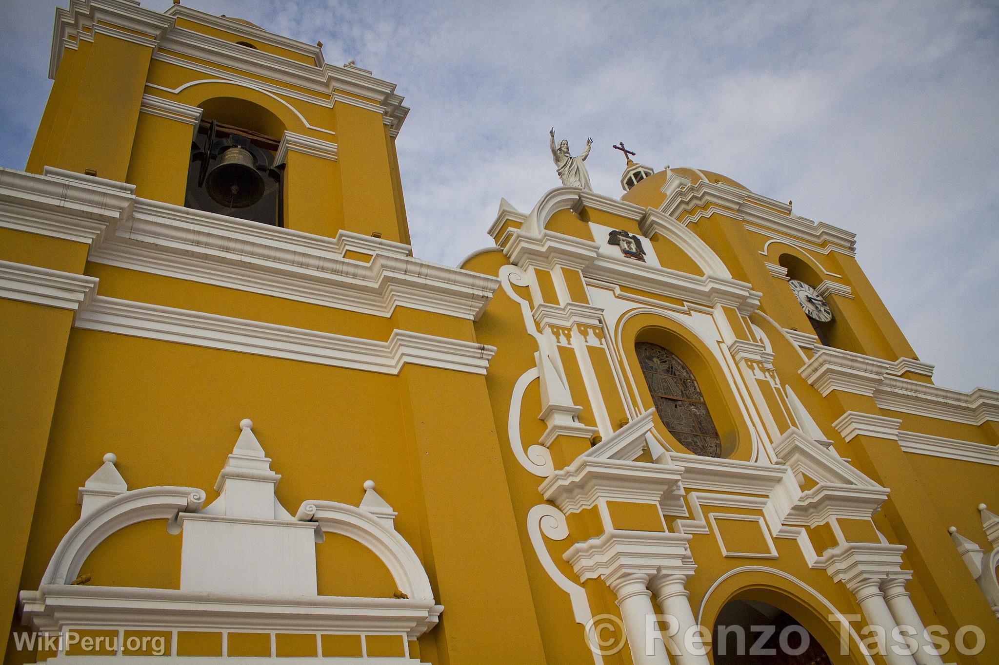 Plaza de Armas, Trujillo