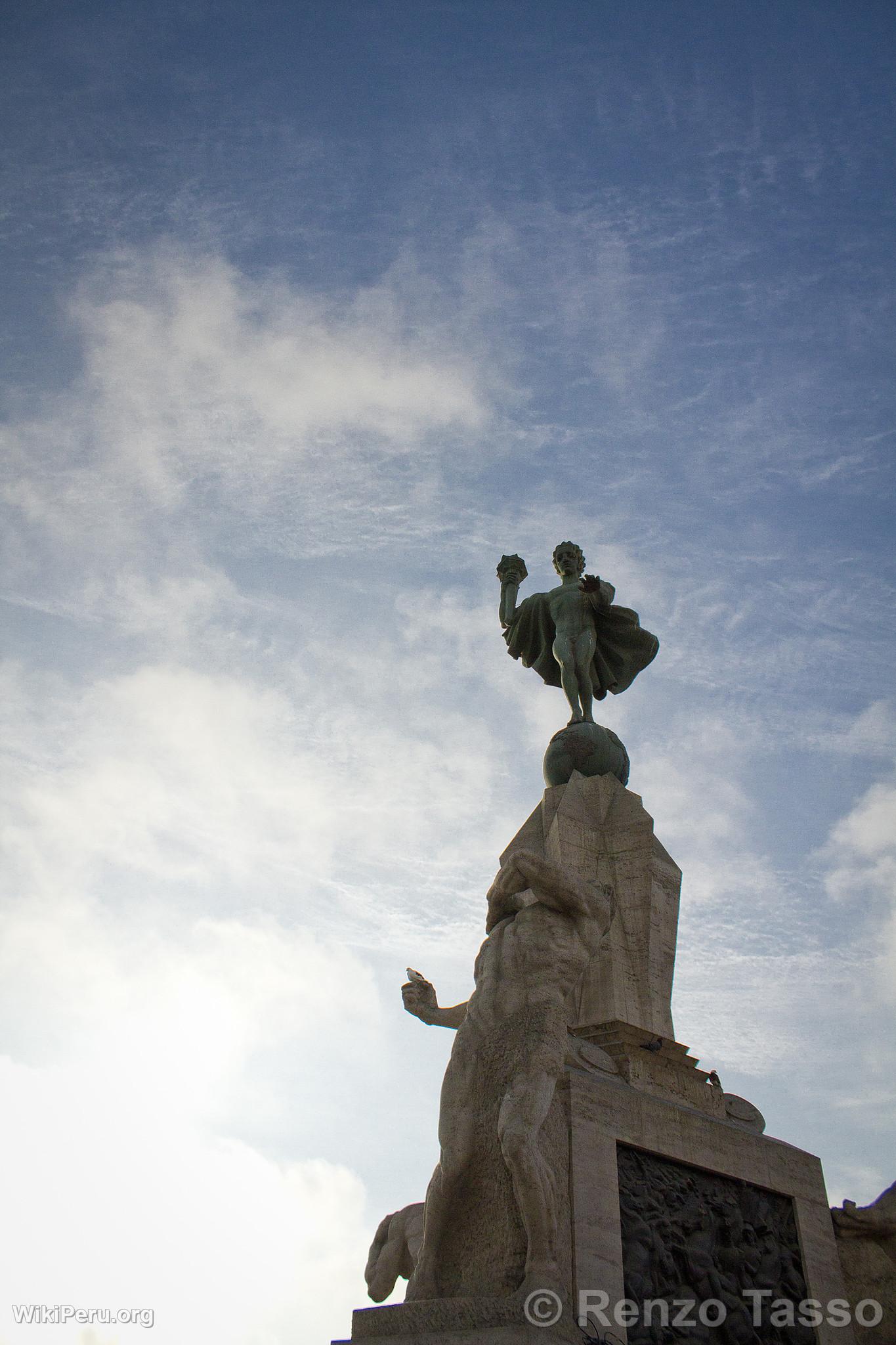 Plaza de Armas, Trujillo