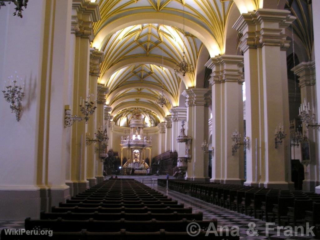 Interior de la Catedral de Lima