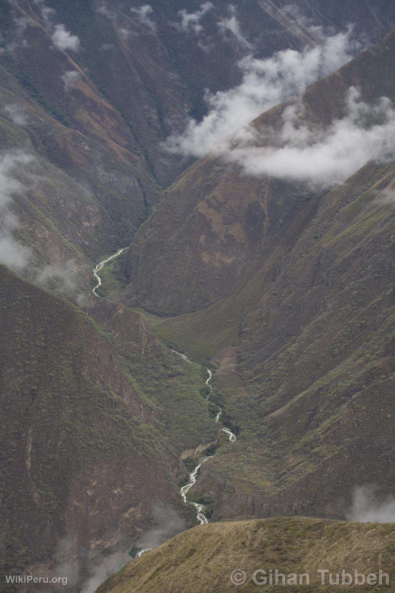 Trekking a Choquequirao