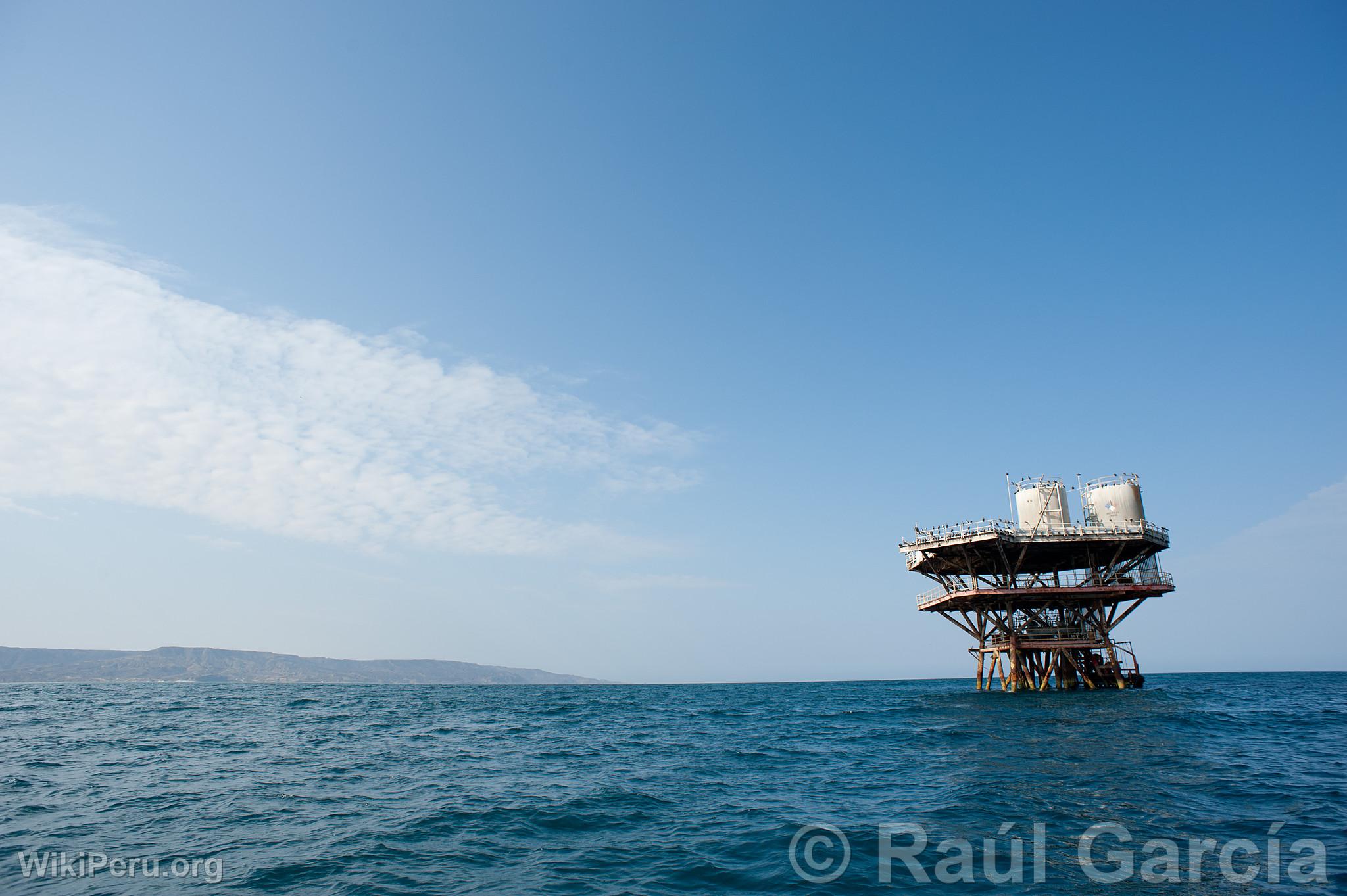 Plataforma en el mar de Mncora