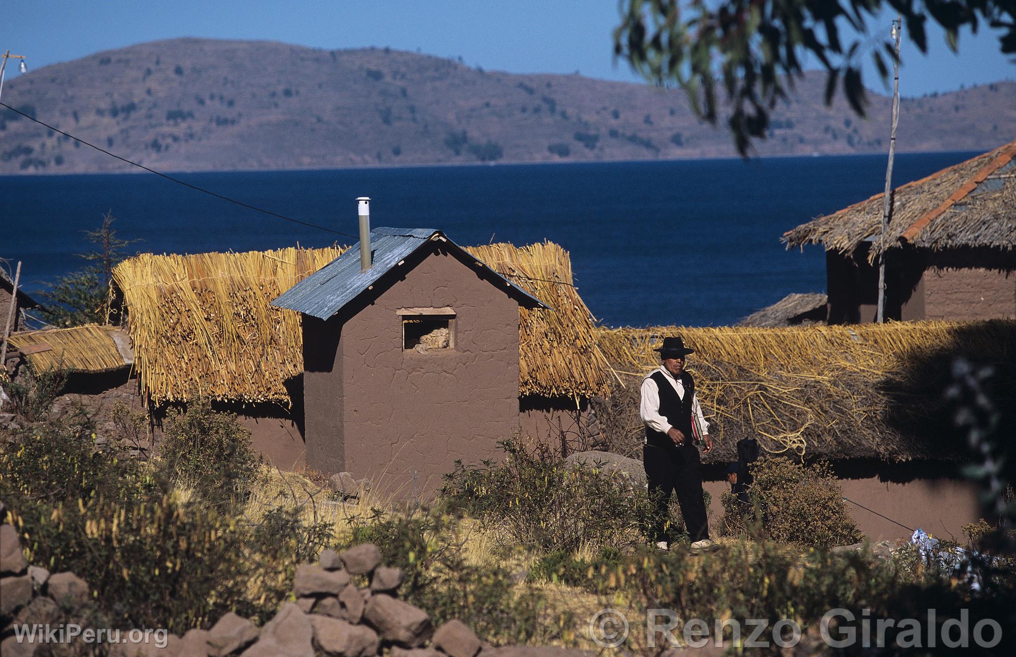 Casa hospedaje en Llachon y Lago Titicaca