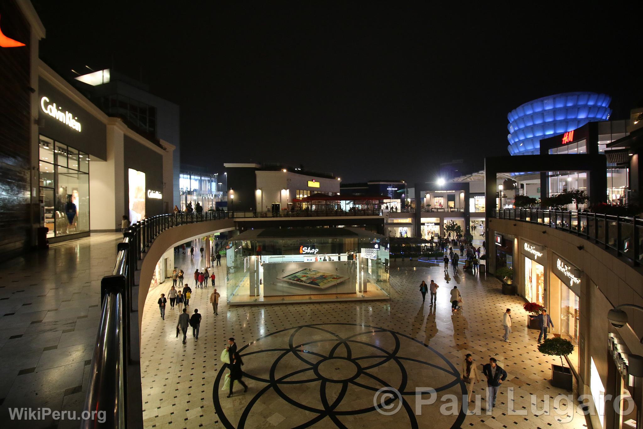 Centro Comercial Jockey Plaza, Lima