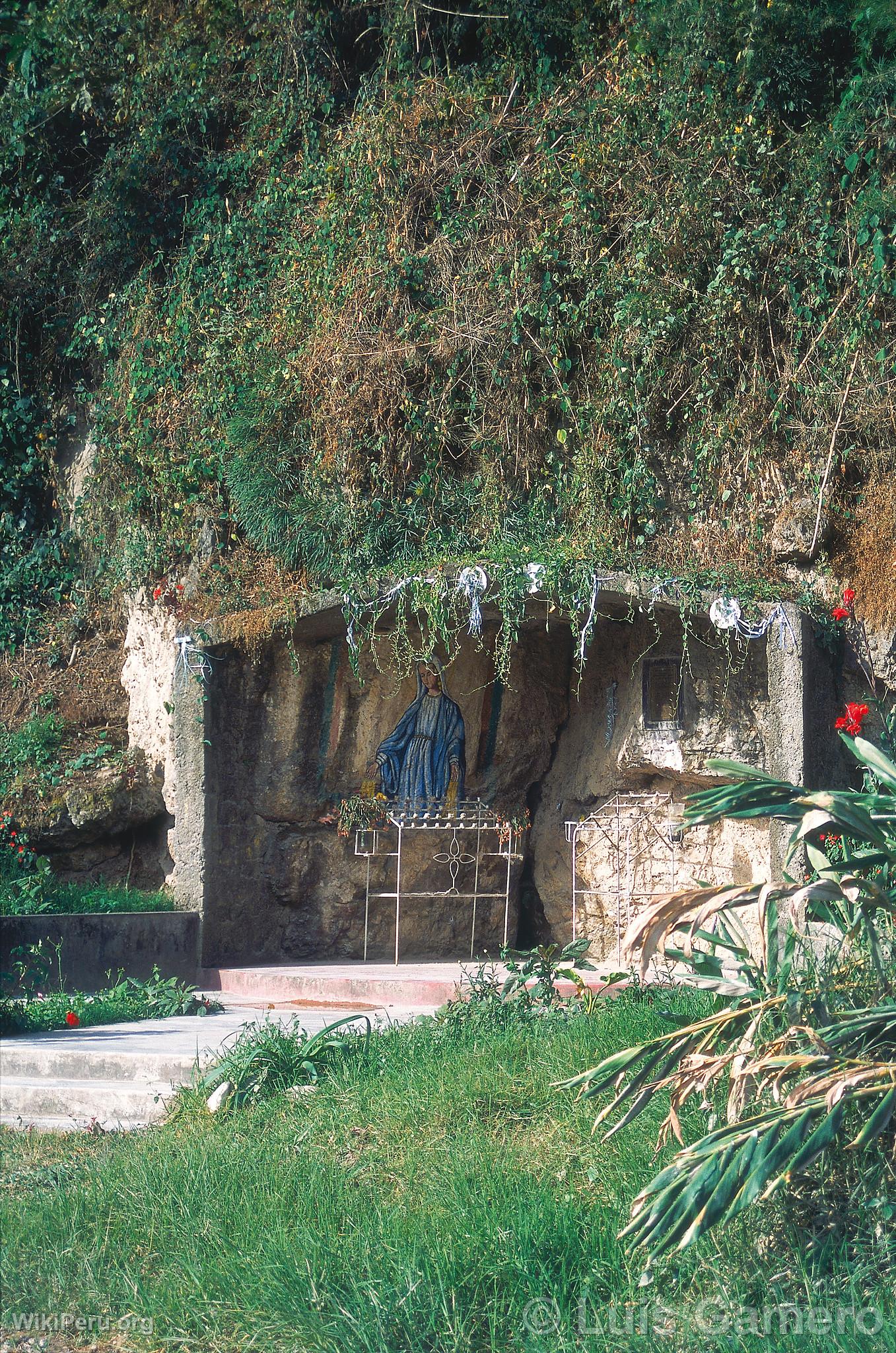 Gruta de la Virgen de la Piedra