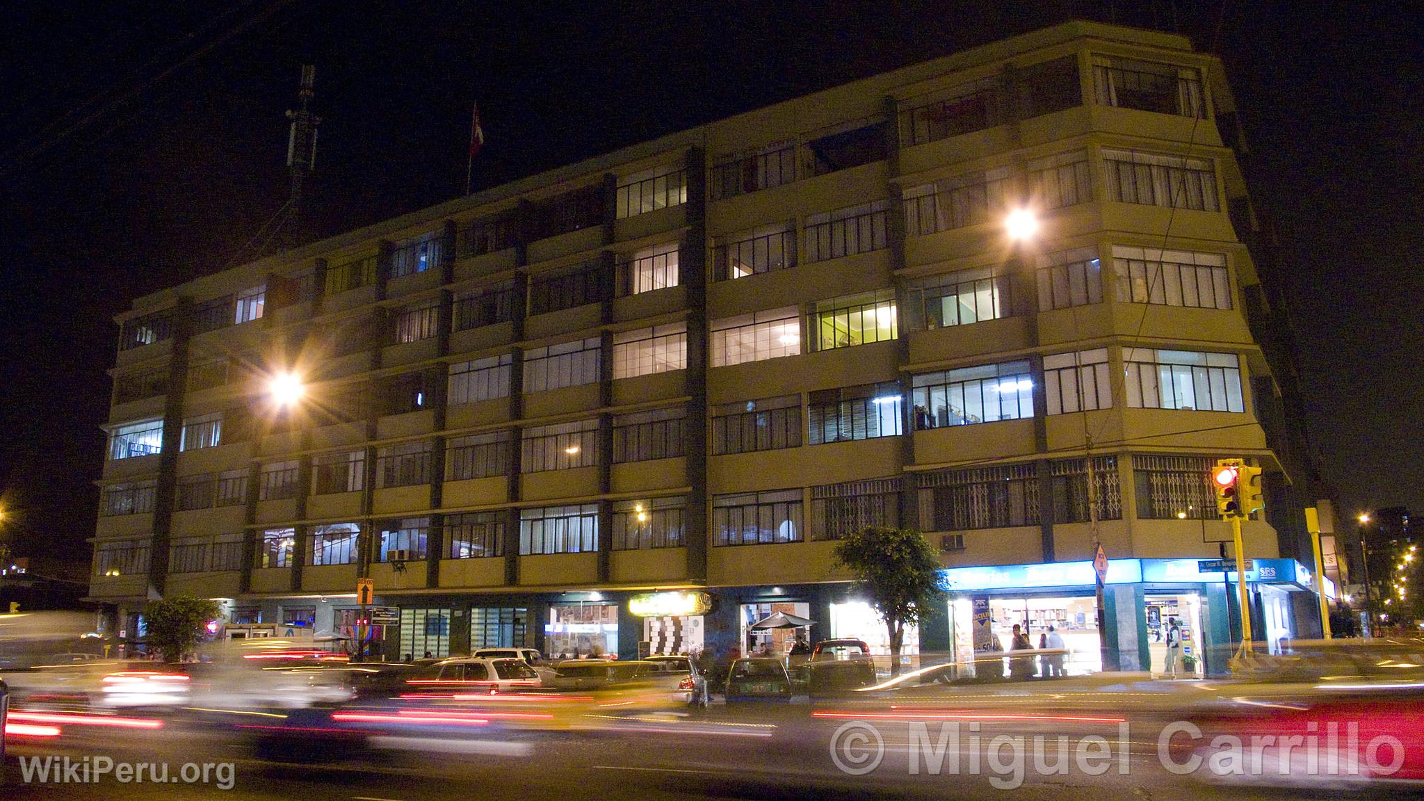 Edificio Diagonal, Lima