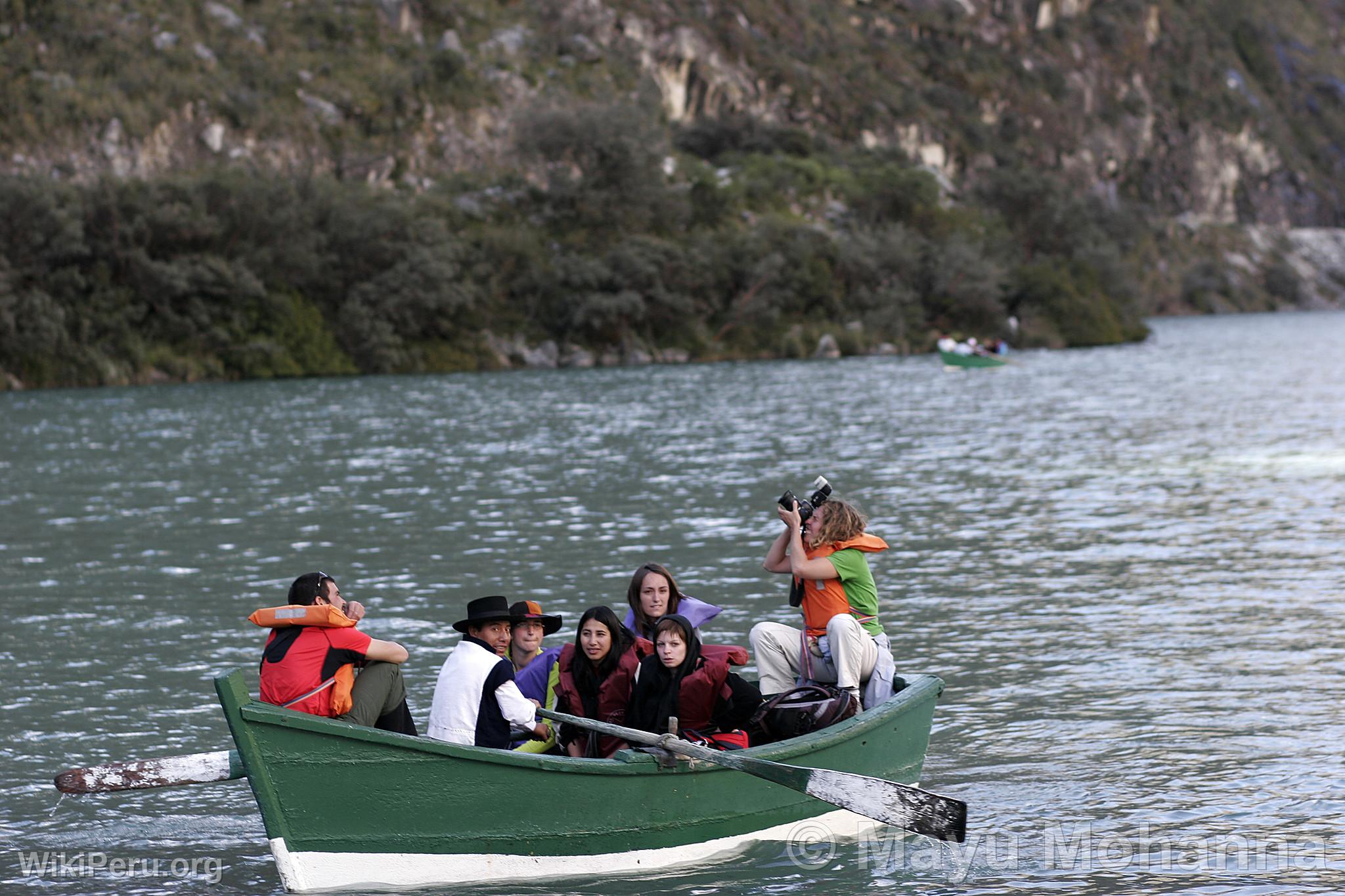 Laguna de Llanganuco