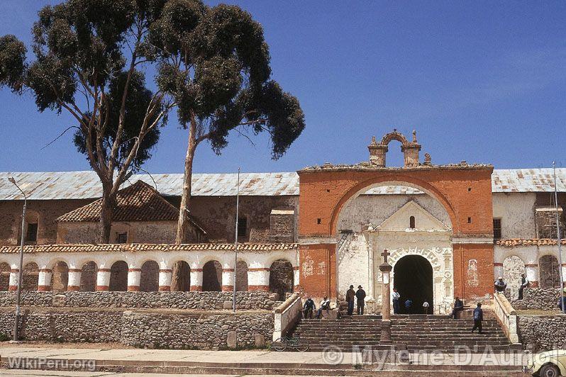 Plaza de Armas, Chucuito