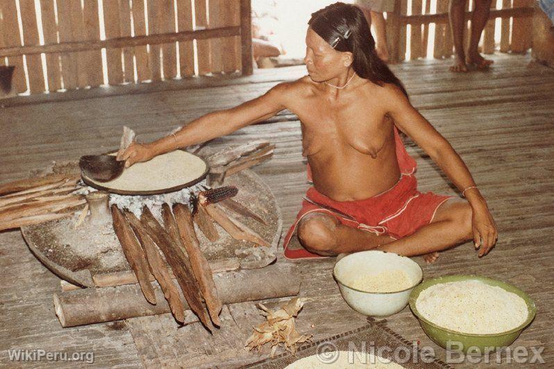 Pobladora del Alto Napo