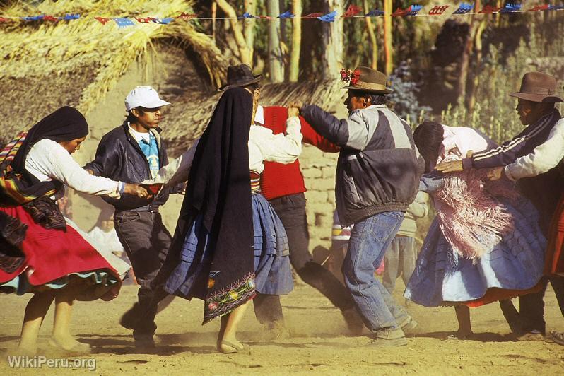 Fiesta de Zepita, gente bailando