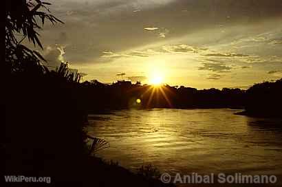 Atardecer en el ro Tambopata