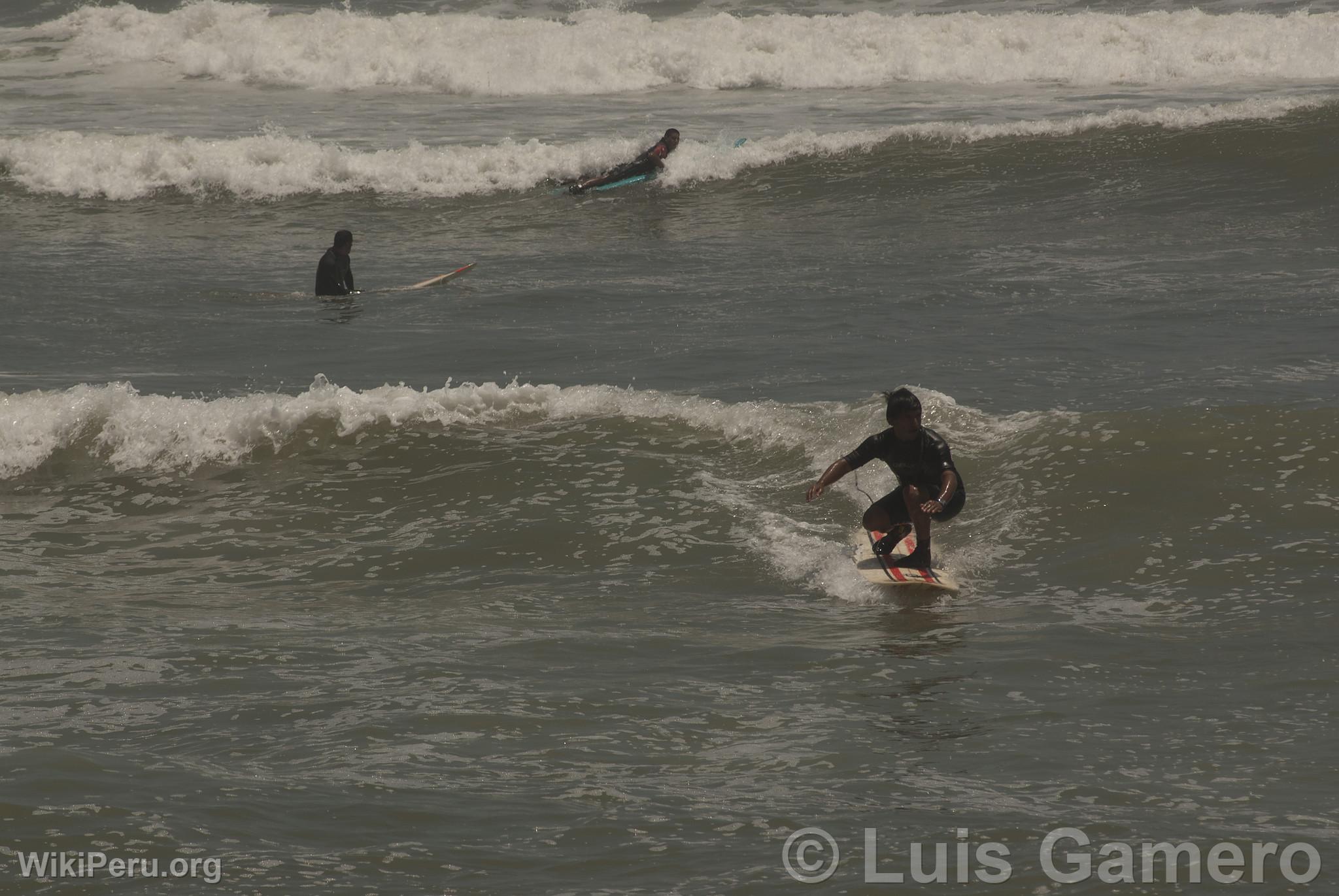 Surf en la Costa Verde, Lima