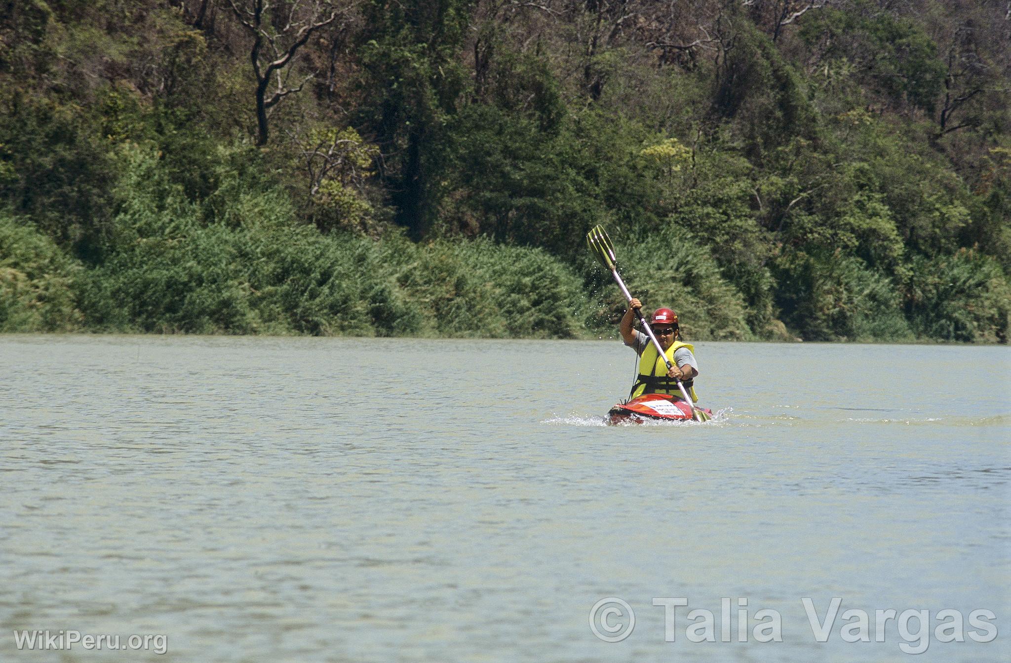 Kayac en el Rio Tumbes
