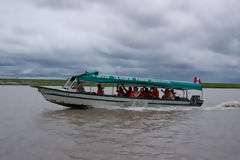 Turistas en el ro Amazonas