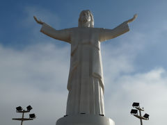 El Cristo del Pacifico, Lima